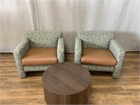 3pc Waiting Room: 2x Arm Chairs & Rnd Table