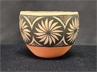 HAND-PAINTED BLACK & WHITE SIGNED POTTERY BOWL