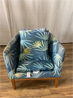 Jonathan Louis inc Blue Pattern Chair