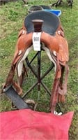 Saddle $ stand w/cover, Dakota 201 M 17, 16”