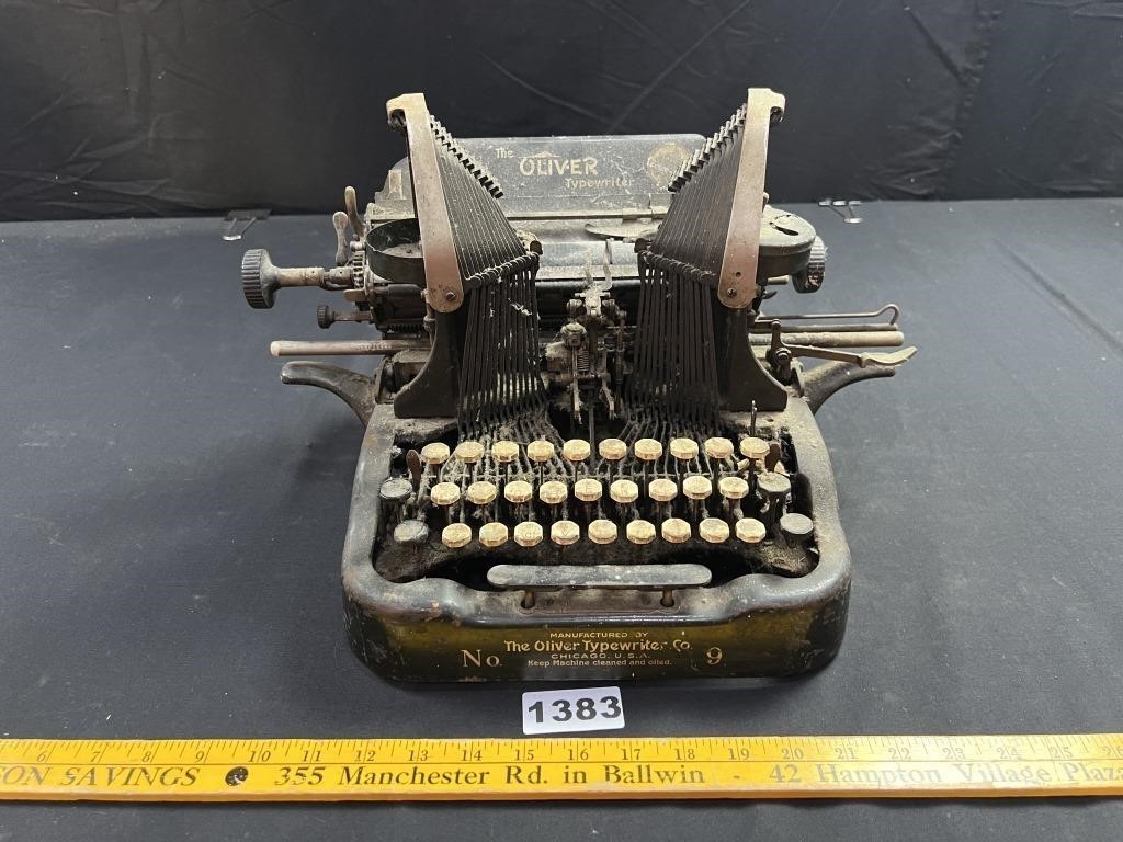 Antique Oliver No.9 Typewriter