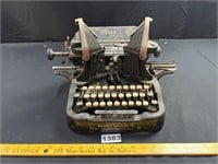 Antique Oliver No.9 Typewriter