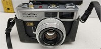 VINTAGE MINOLTA HI-MATIC E CAMERA IN CASE