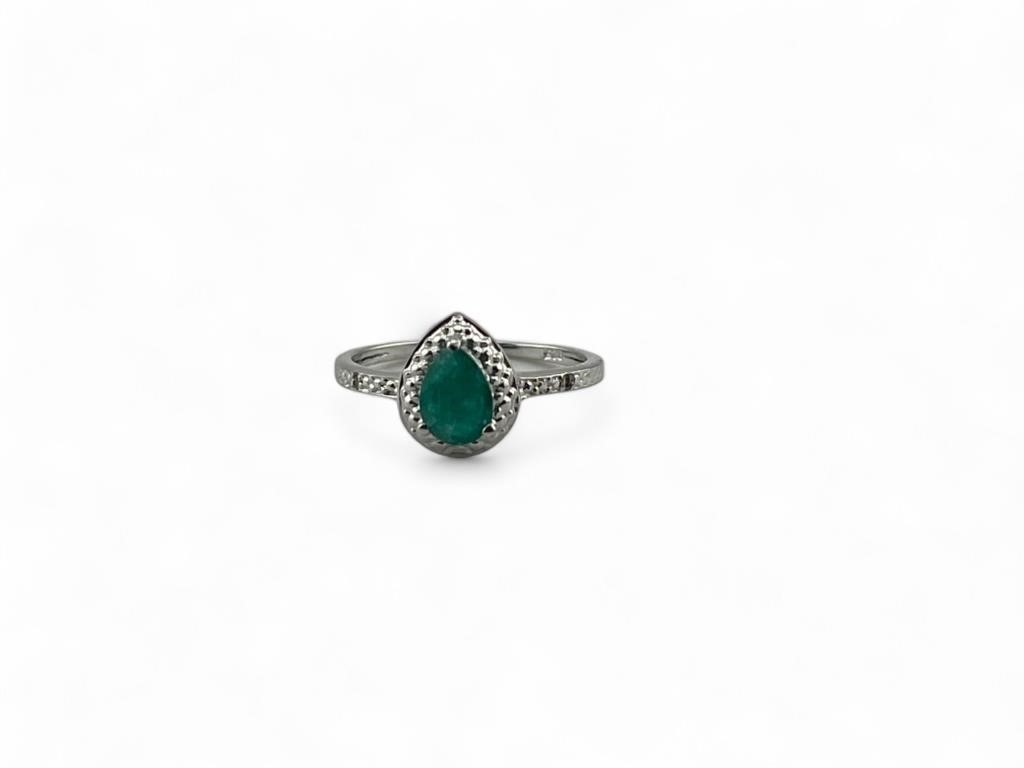 Sterling Green Gemstone Ring Sz7.5