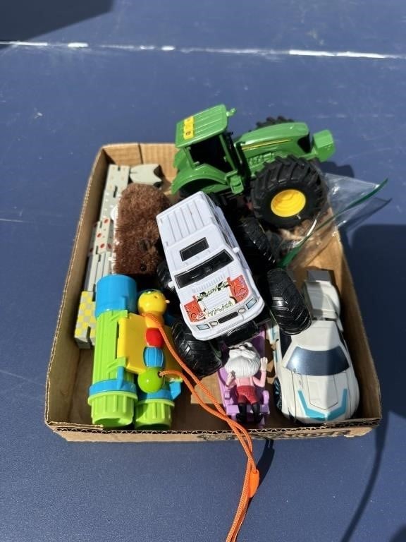 Mixed lot of toys