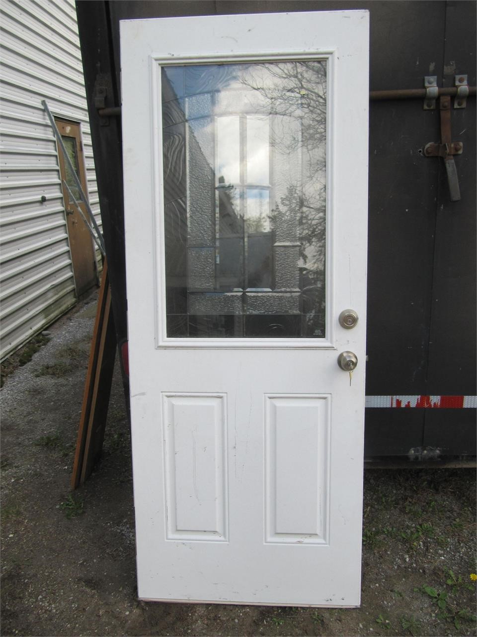 OUTSIDE METAL DOOR WITH GLASS INSERT