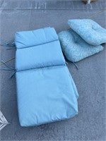 Patio cushions 4x
43”x22” and 18”square