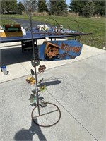 Metal garden welcome sign. The rust is free!
48”