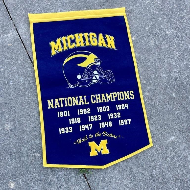 Michigan National Champions Banner 24W x 37L