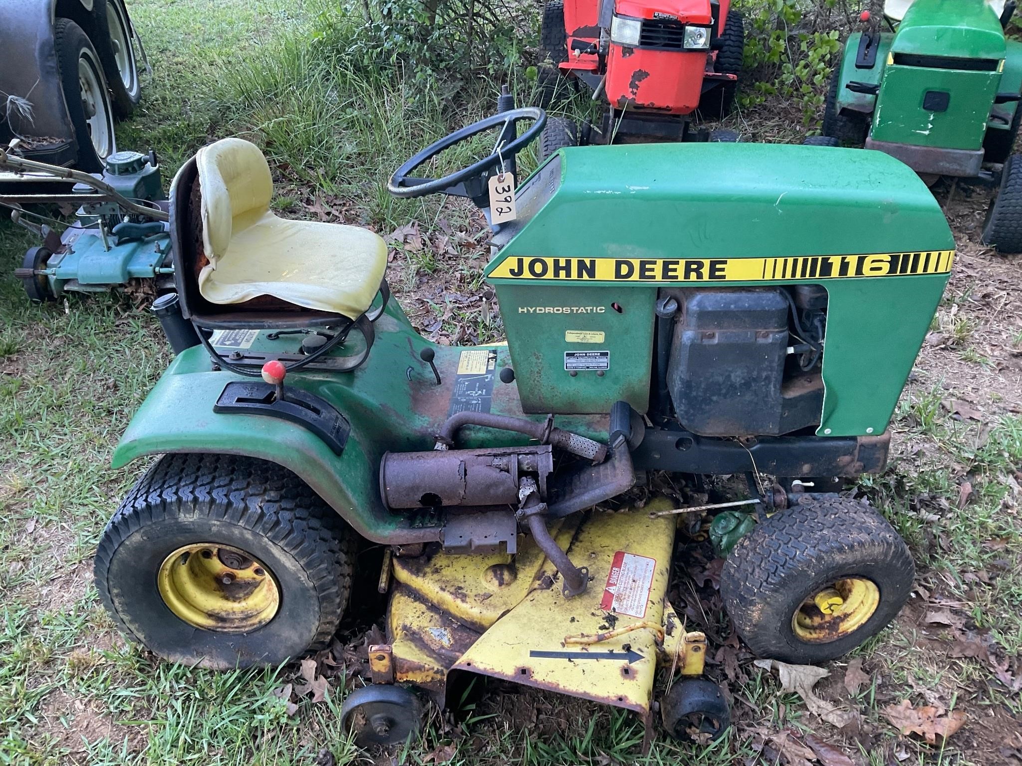 John Deere 116 tractor