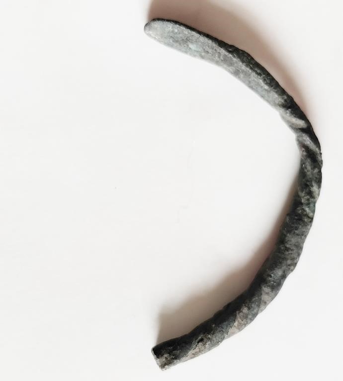 Vikings 10th-11th AD bronze bracelet 1/2