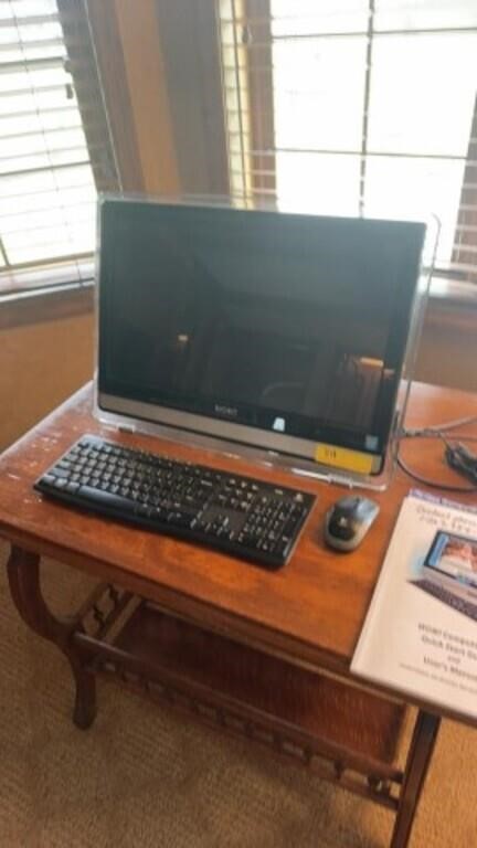 WOW! 22" COMPUTER WITH KEYBOARD AND MOUSE