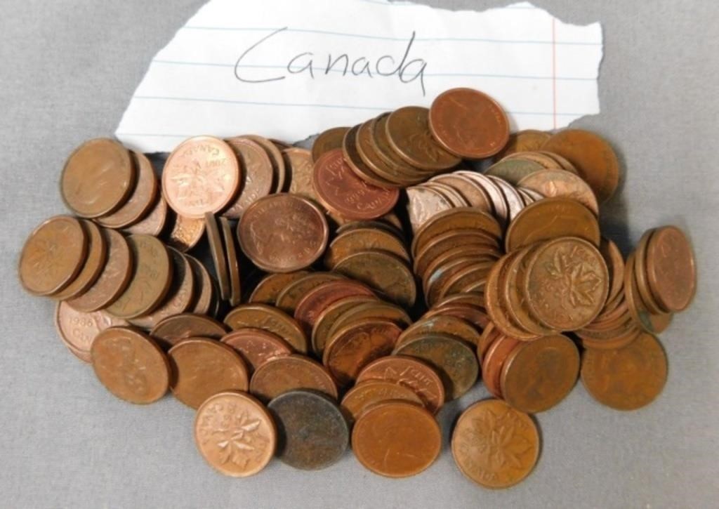 (100) Mixed Canada Pennies.