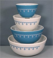 4pc. Pyrex Snowflake Blue Mixing Bowls