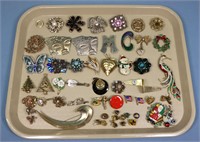 45+ Vintage Costume Pins + Brooches