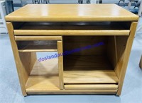 Wooden Desk (35 x 30 x 20)