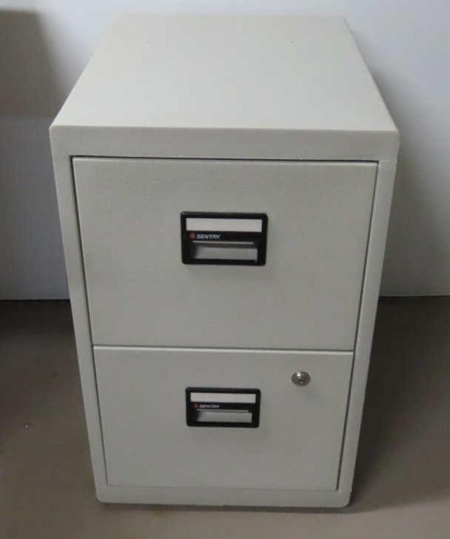Sentry 2 Drawer File Cabinet Safe