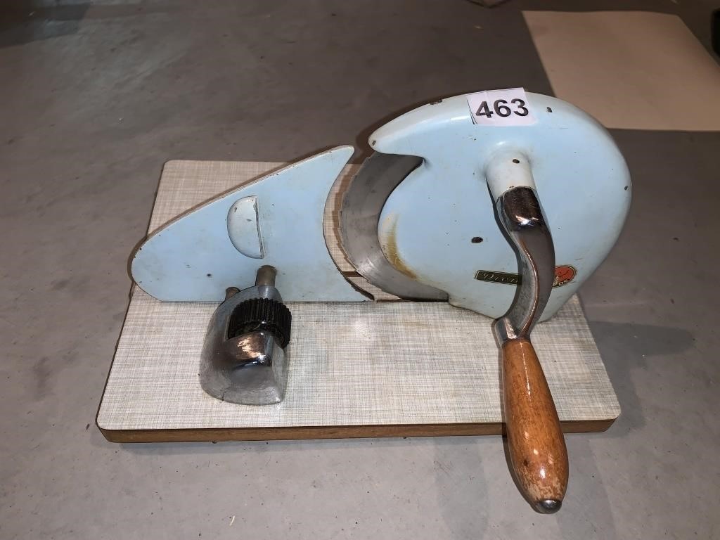 HAND OPERATED MEAT SLICER