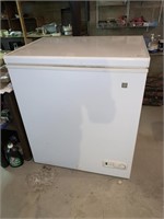 GE SMALLER CHEST FREEZER IN GOOD CONDITION