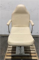Reclining Salon Chair