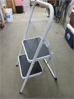 New two step ladder/stool