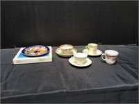 Vintage Teacups w / Decorative Plate