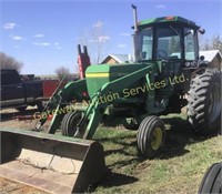 John Deere 4240 with 158 loader has 3 point hitch