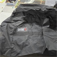Weber Grill Cover w/a Propane Distribution Tree