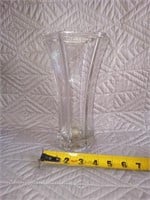 C9) Glass vase