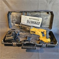 Tools -Dewalt Sawzall -no battery
