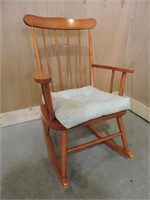 WOODEN ROCKING CHAIR W/SPINDLE BACK 22.5"W30"D35"T