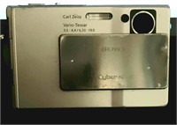 Sony Cybershot Digital Camera with case-No Battery