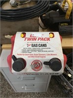 2 pack gas cans