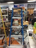 6 foot blue aluminum ladder