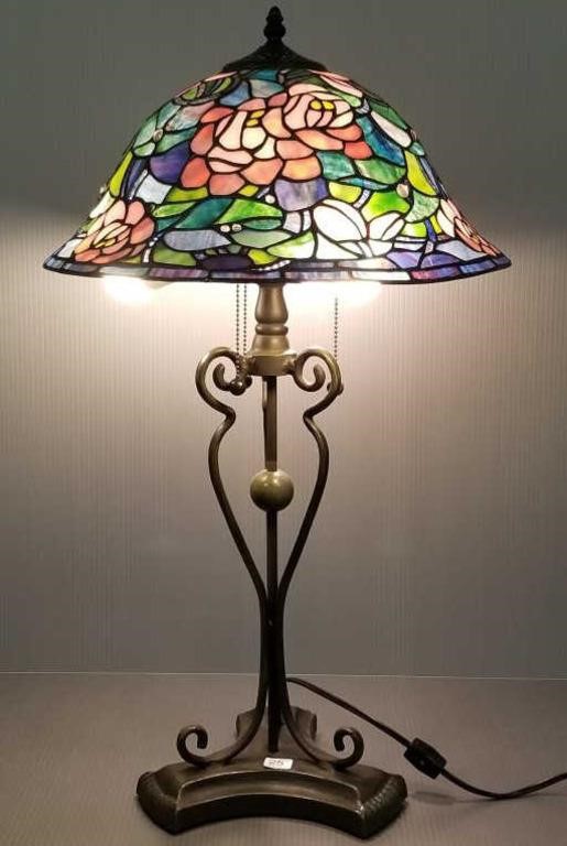Antique style stained & leaded glass lamp - approx