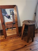 Stool & 30x15" mirror - top of stool is cracked