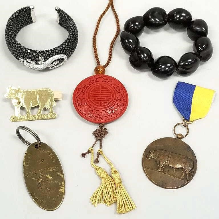 Vintage jewelry pieces including D. Dreams