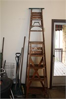 5 FT. & 8 FT. STEP LADDERS
