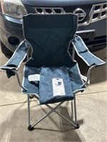Deluxe folding armchair with bag