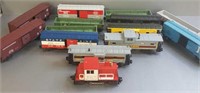 Group of assorted Lionel cars & Minneapolis &