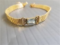 14K gold woven bracelet set with aquamarine 6.0g,