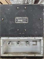 Signal Corps US Army Frequency Meter