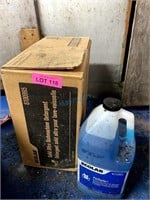 LOT OF CLEANING CHEMICALS