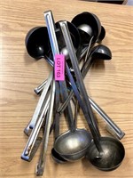 LOT OF STAINLESS STEEL LADLES