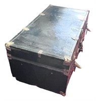 Large Trunk w/ Tray