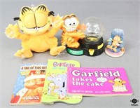 Garfield: Figurine, Gumball Machine, Books+ / 6 pc