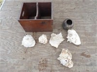 Vintage Wooden Box w/Sea Shells