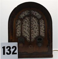 1933 RCA Cathedral Top Radio