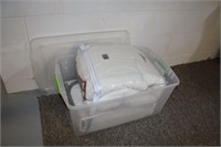 TOTE OF BEDDING
