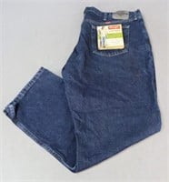 Sz 44 X 30 Men's Wrangler Jeans / NWT
